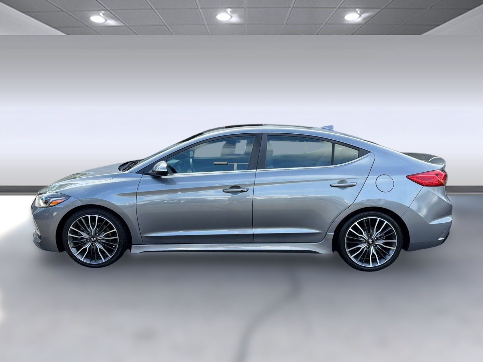 Used 2018 Hyundai Elantra Sport w/ Sport Premium Package 03 FWD image 2