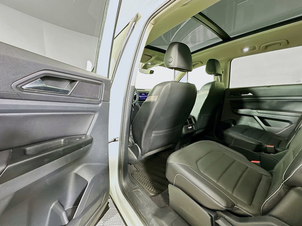 Used 2021 Volkswagen Atlas SEL Premium AWD/4WD image 17