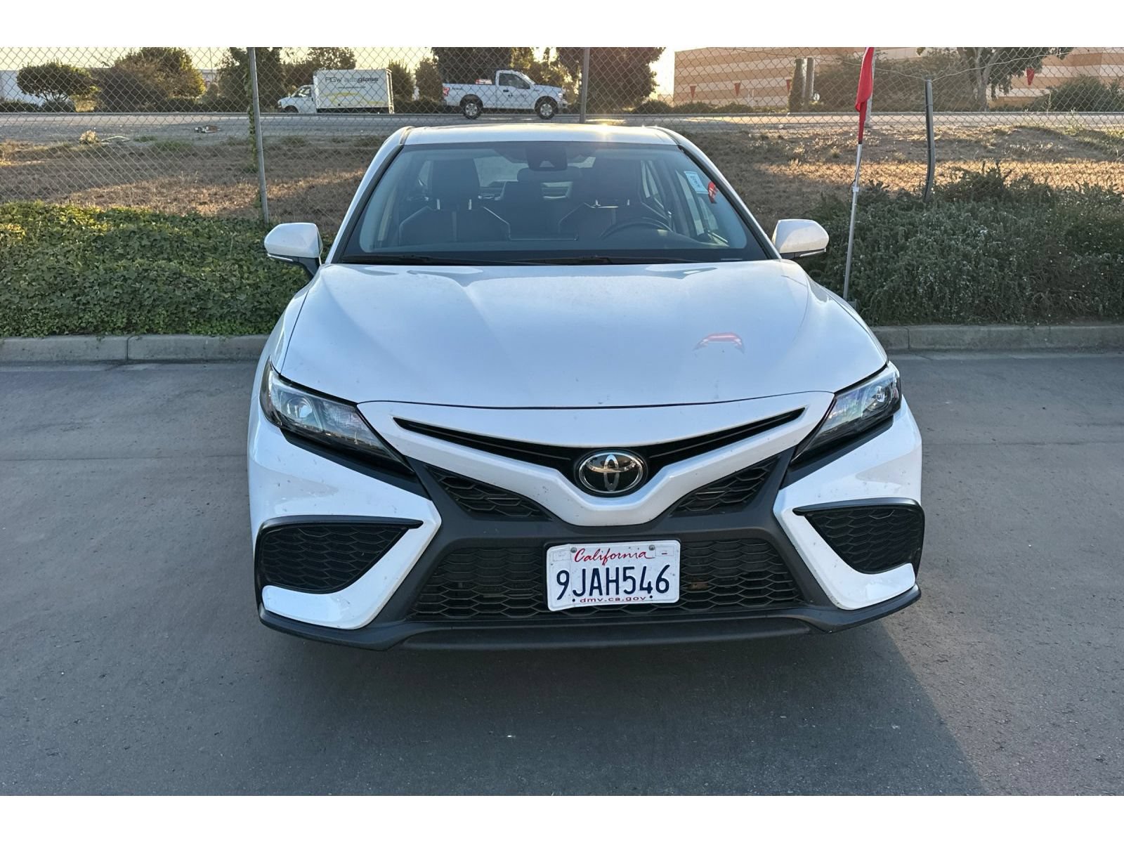 Used 2024 Toyota Camry SE FWD image 3