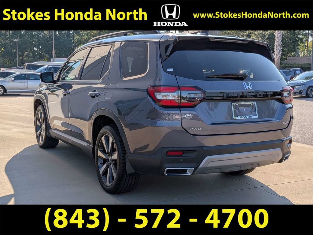 Used 2025 Honda Pilot Elite image 6