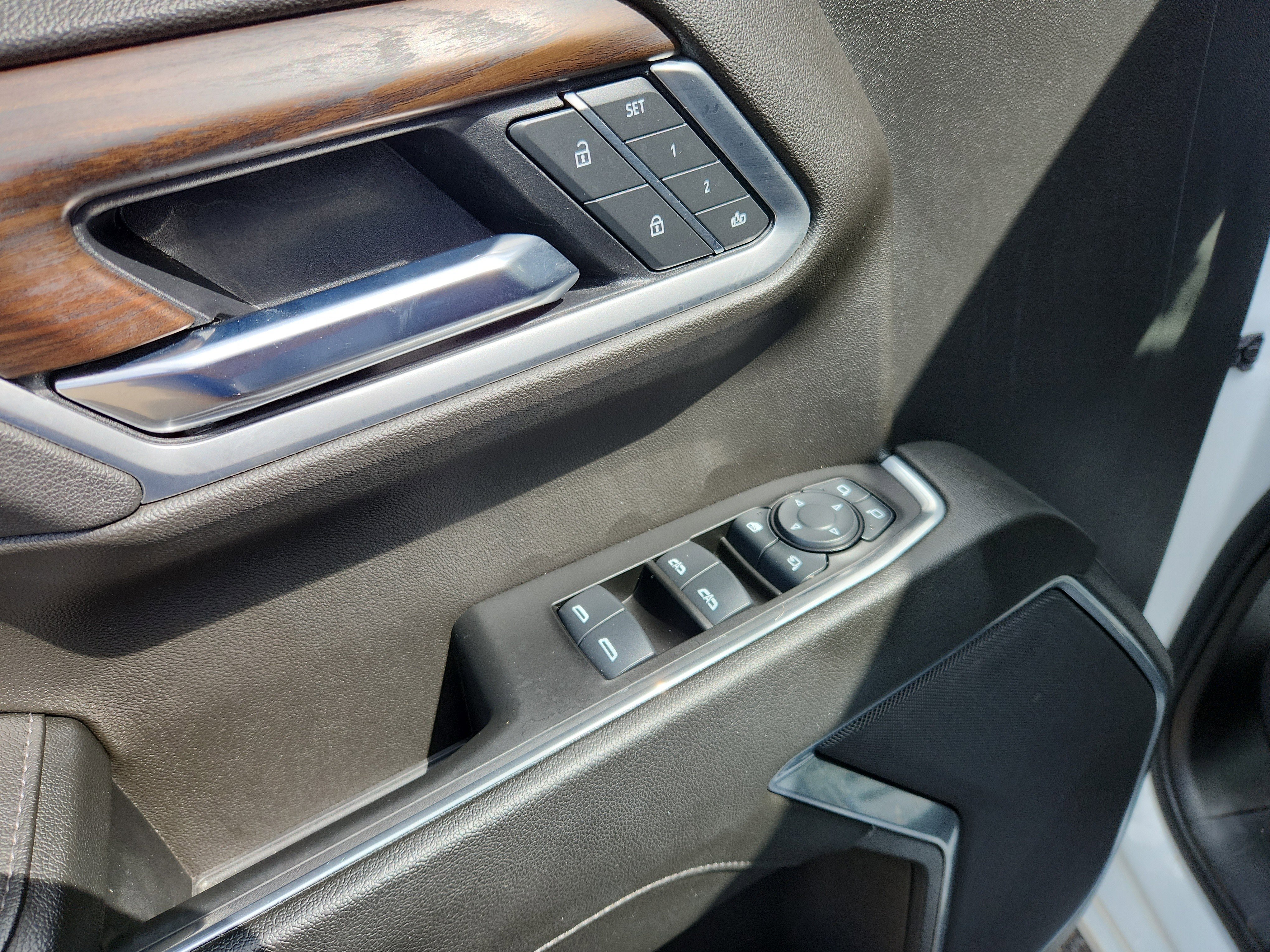 Used 2025 GMC Sierra 1500 SLT image 22