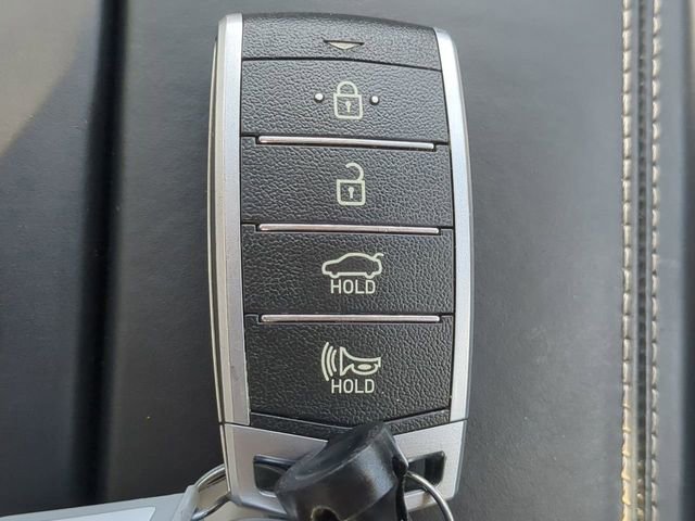 Used 2021 Genesis G90 5.0 Ultimate image 28