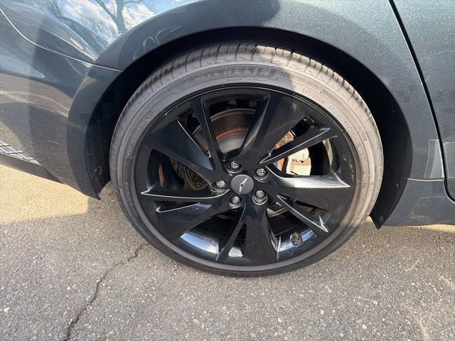 Used 2023 Genesis G70 2.0T w/ Sport Prestige Package image 7