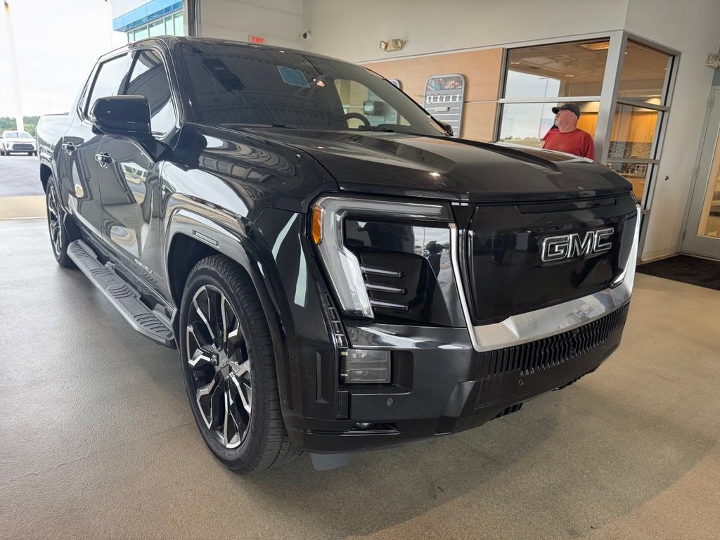Used 2025 GMC Sierra EV Denali AWD/4WD image 2