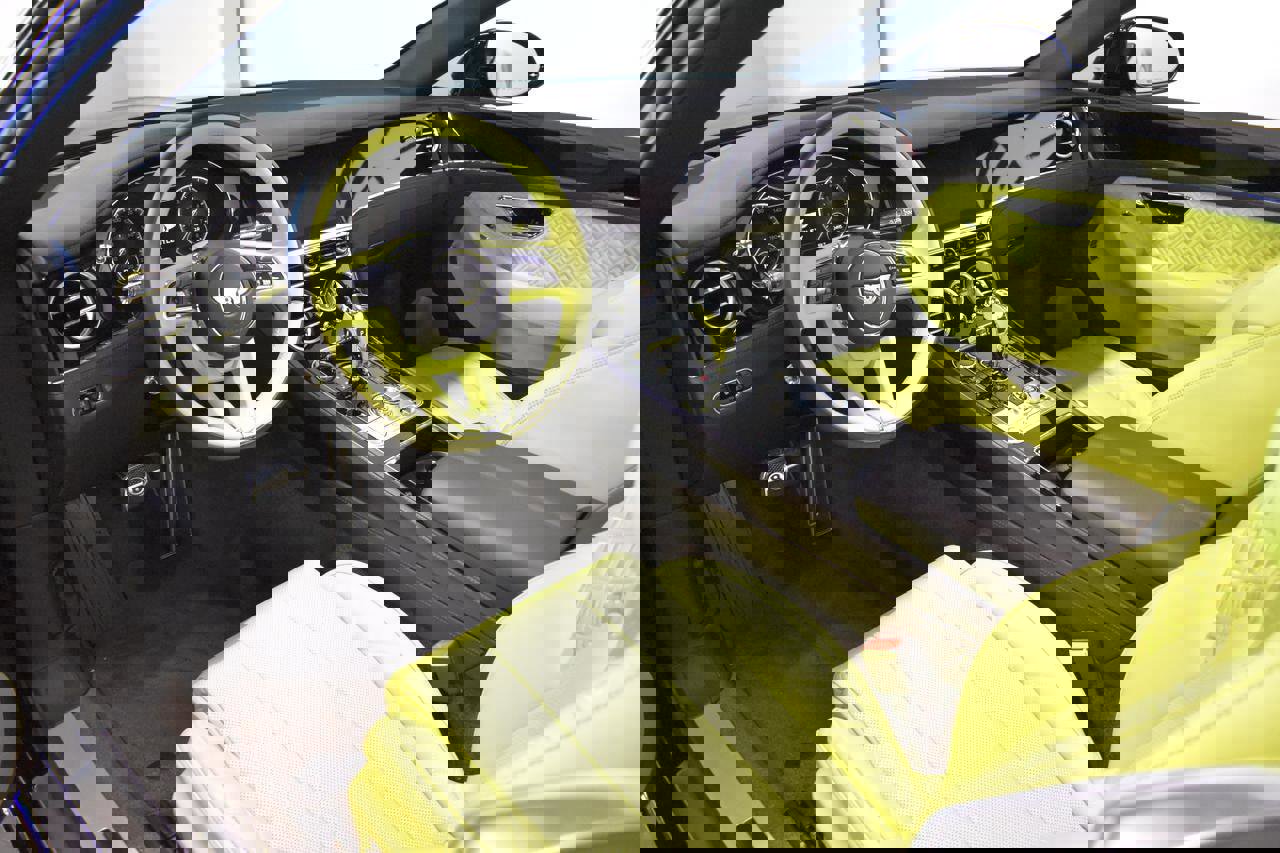 Used 2021 Bentley Continental GT image 2