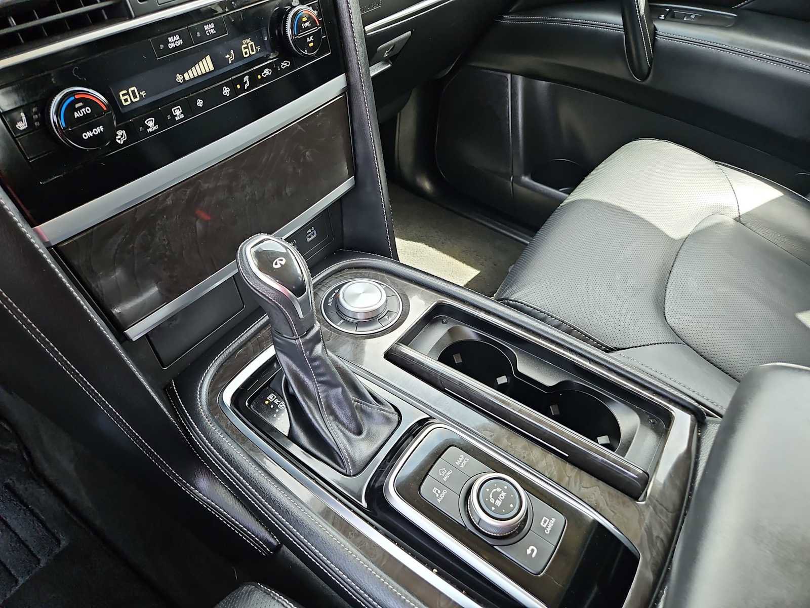 Used 2024 INFINITI QX80 Luxe AWD/4WD image 24