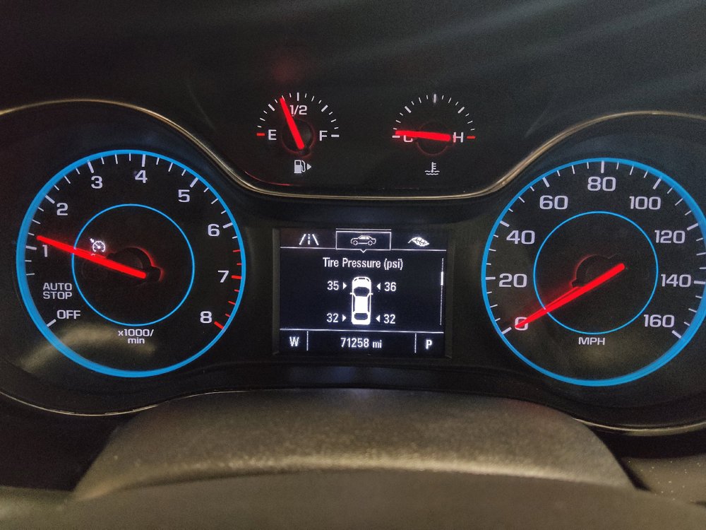 Used 2018 Chevrolet Cruze LT FWD image 23