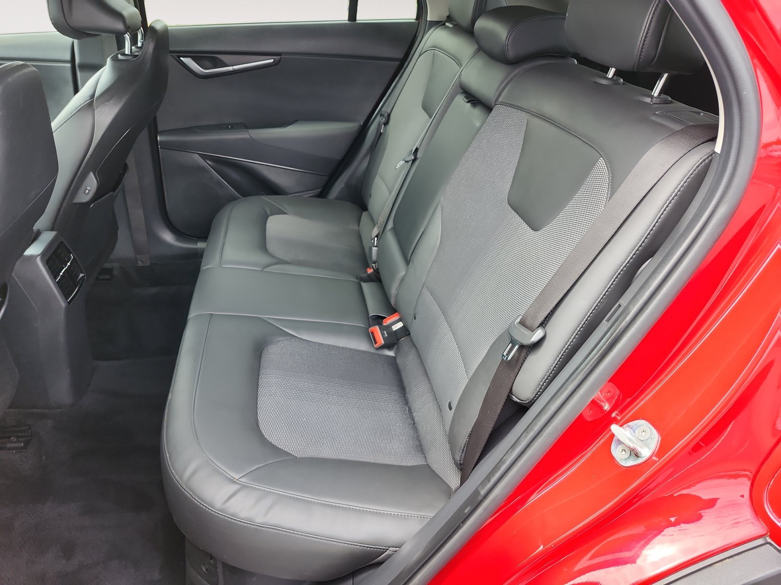 Used 2023 Kia Niro EX FWD image 14