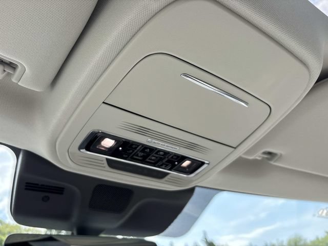 New 2026 Lincoln Navigator L Reserve w/ Jet Appearance Package AWD/4WD image 30