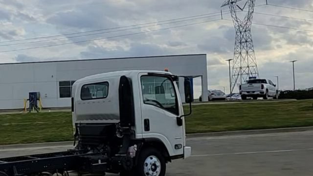 New 2024 Chevrolet Low Cab Forward RWD image 8