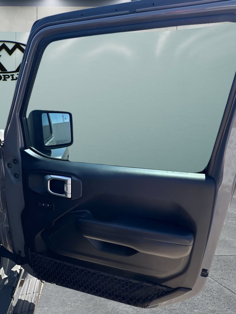 Used 2018 Jeep Wrangler Unlimited Sport S AWD/4WD image 20