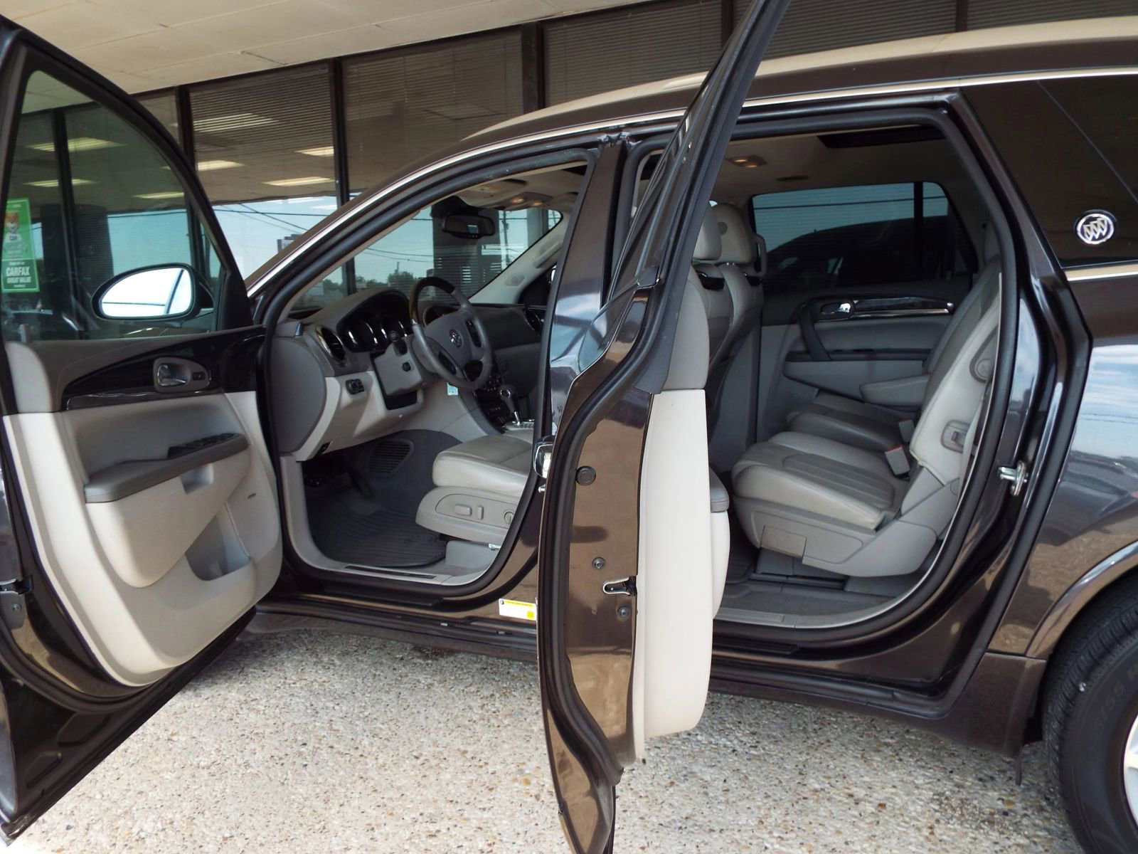 Used 2017 Buick Enclave Premium w/ Experience Buick Package image 21