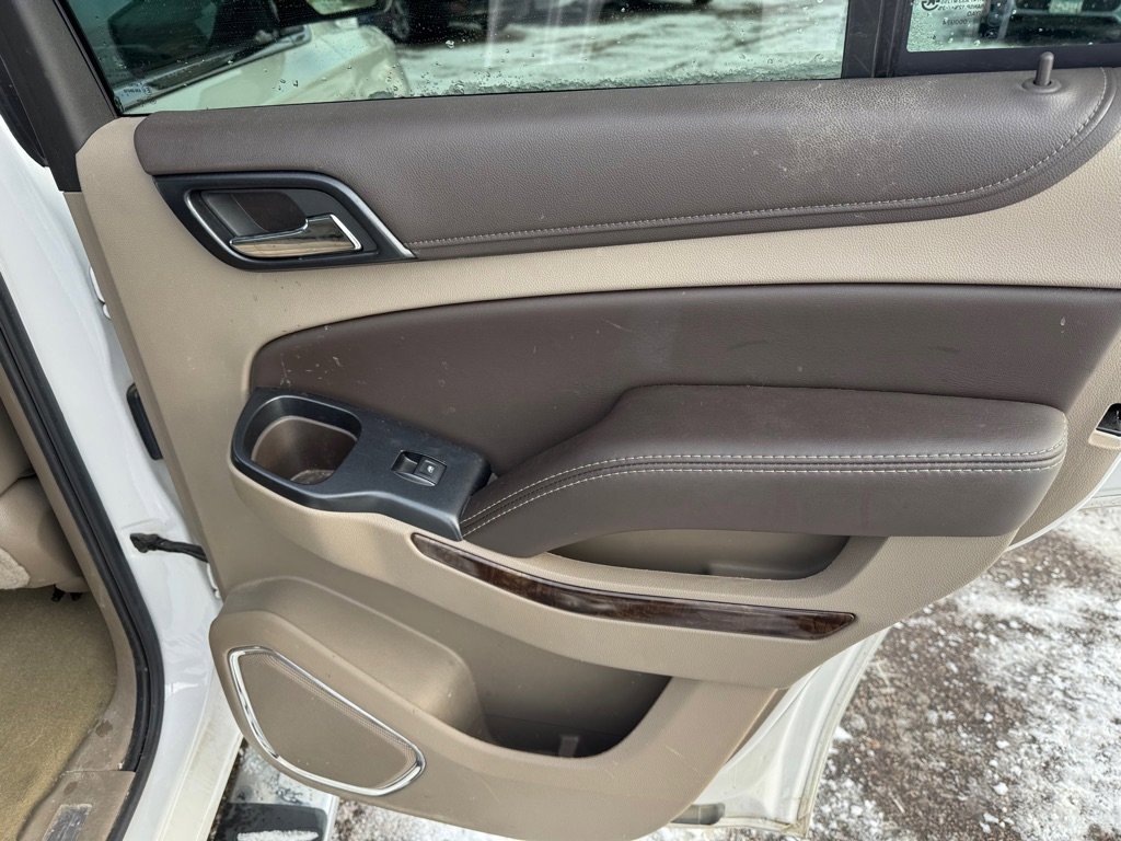 Used 2017 Chevrolet Tahoe LT w/ LT Signature Package image 28