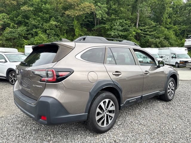 Used 2023 Subaru Outback Premium AWD/4WD image 5