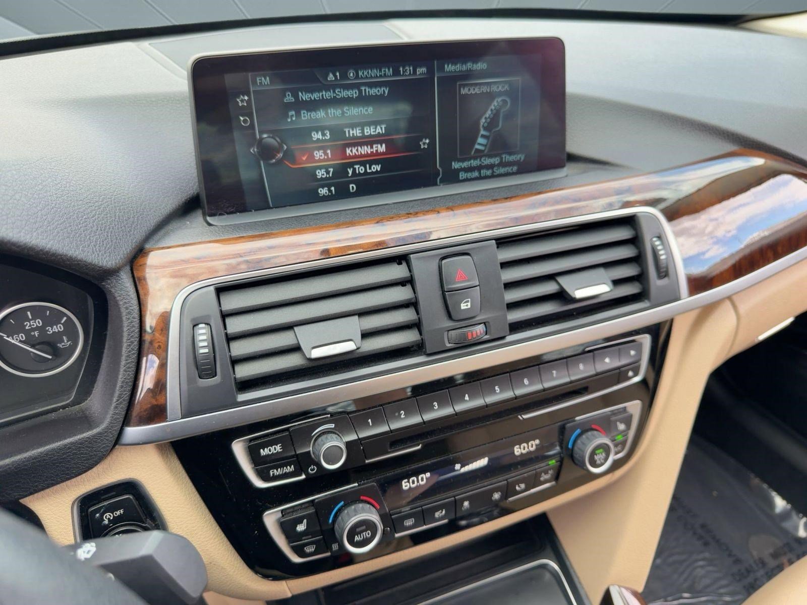 Used 2017 BMW 320i xDrive Sedan image 24