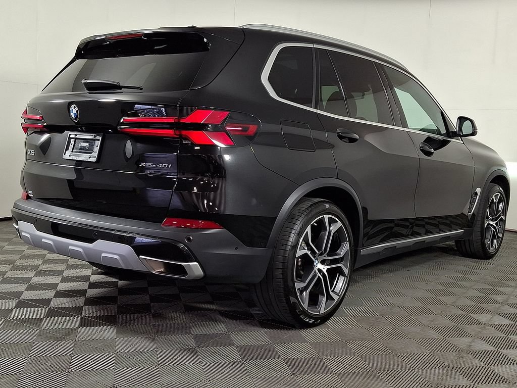 Certified 2024 BMW X5 xDrive40i w/ Premium Package AWD/4WD image 9