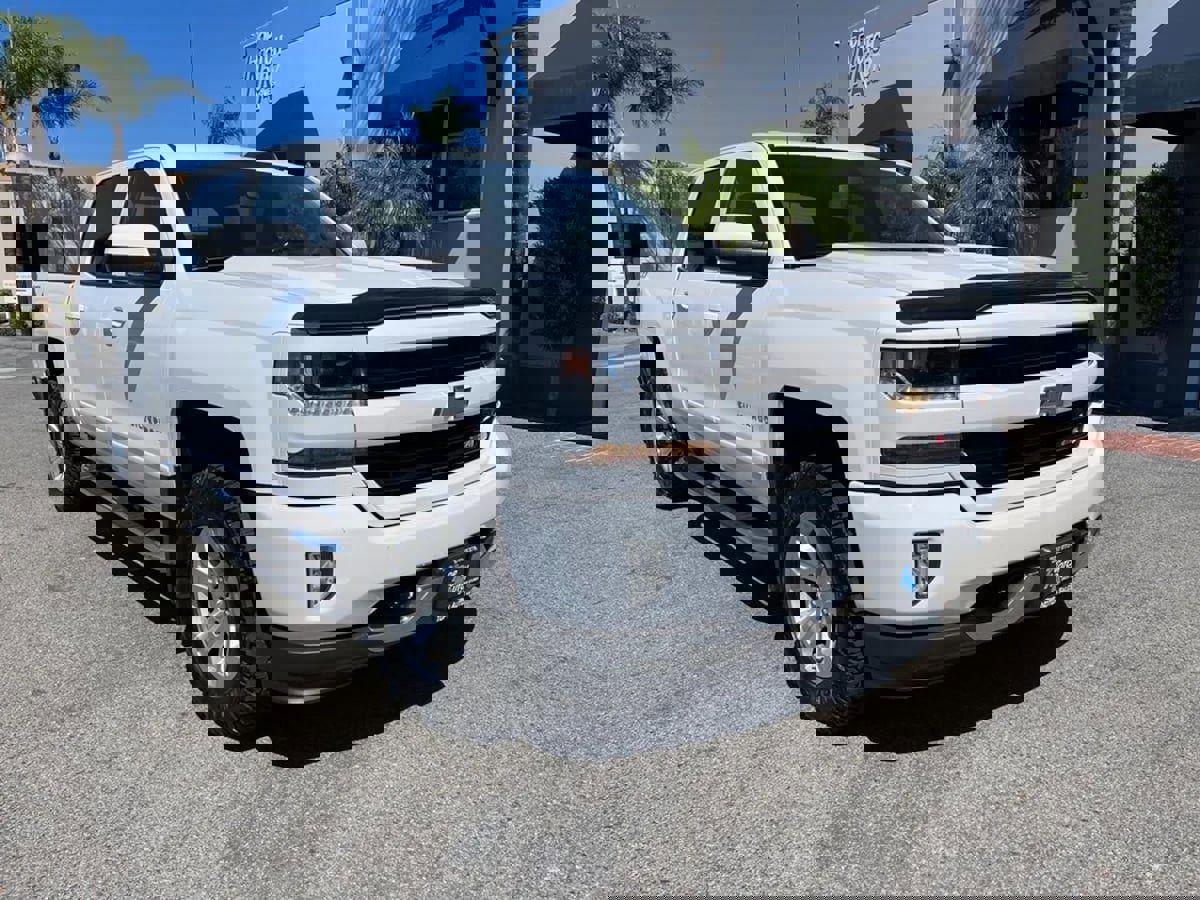 Used 2017 Chevrolet Silverado 1500 LT w/ All Star Edition image 3