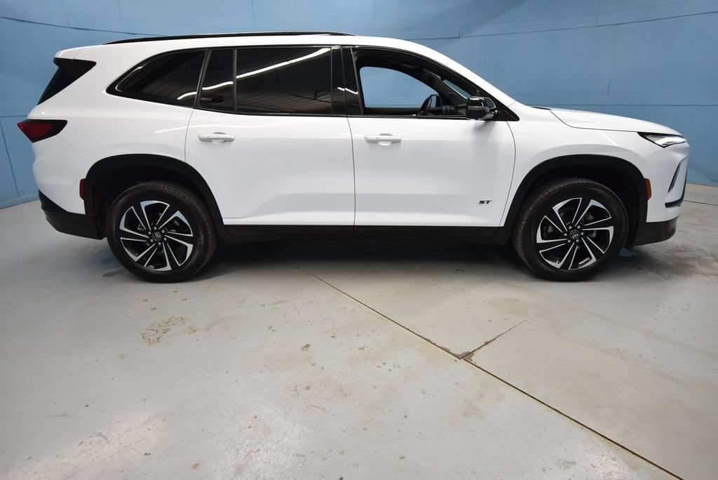 Used 2026 Buick Enclave Sport Touring AWD/4WD image 38
