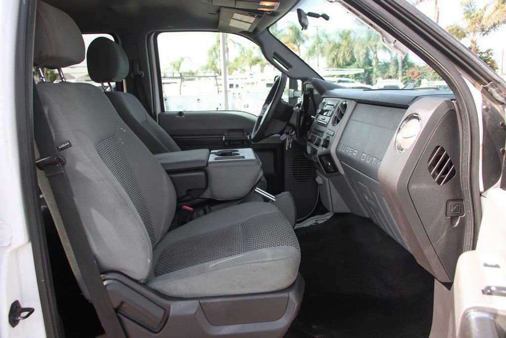Used 2015 Ford F550 4x4 Crew Cab Super Duty image 35