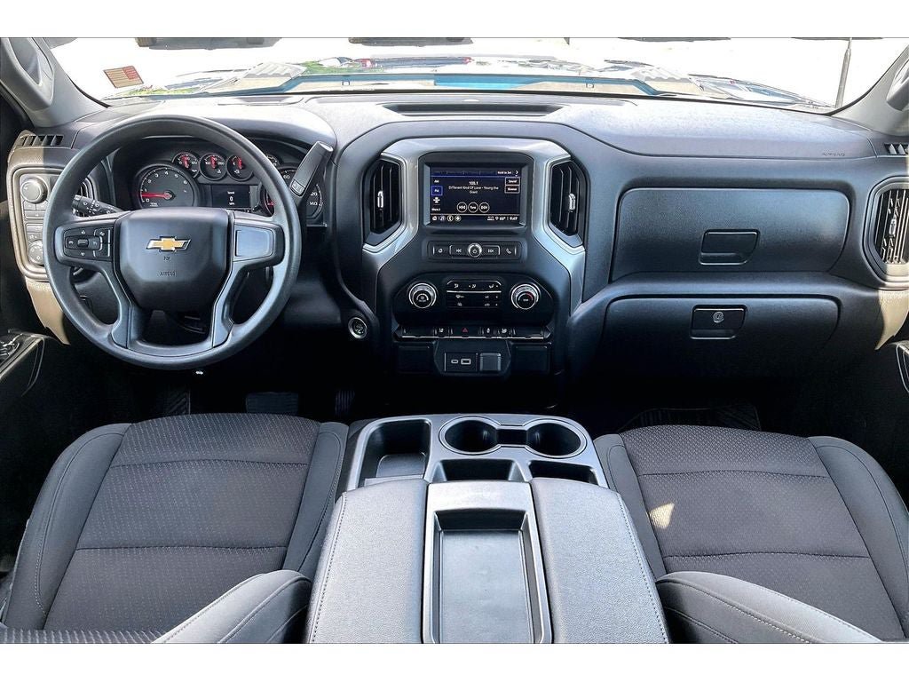 Used 2024 Chevrolet Silverado 2500 Custom AWD/4WD image 17