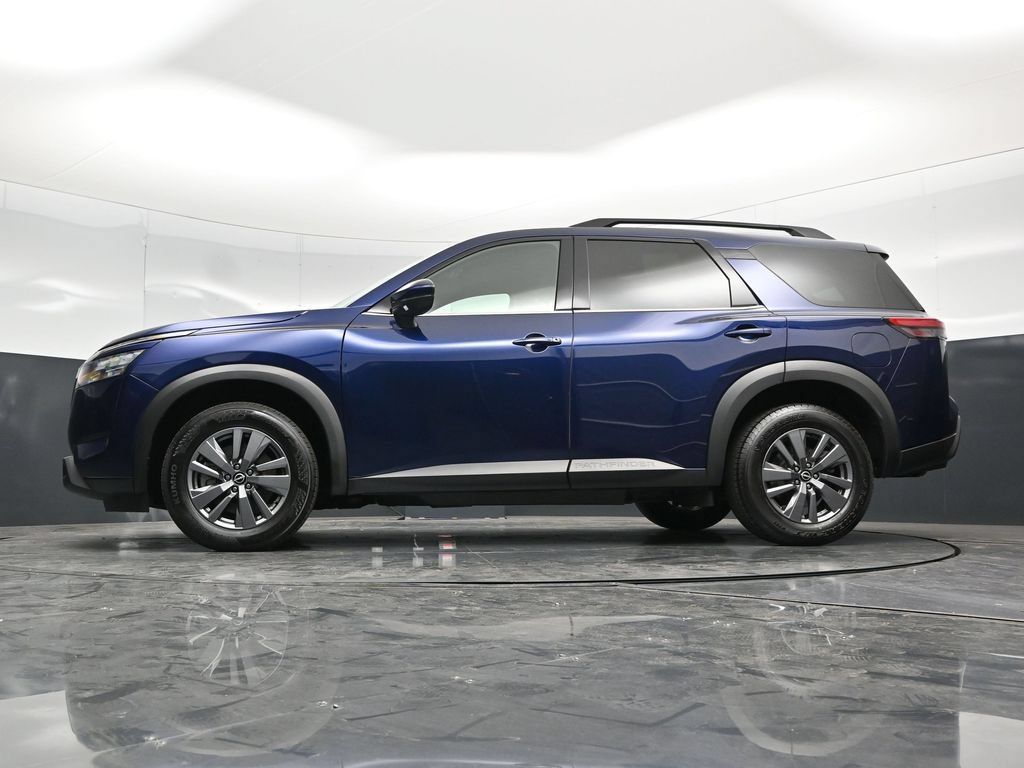 Used 2025 Nissan Pathfinder SV AWD/4WD image 54