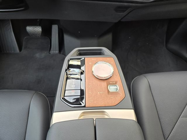 Used 2024 BMW iX M60 image 45
