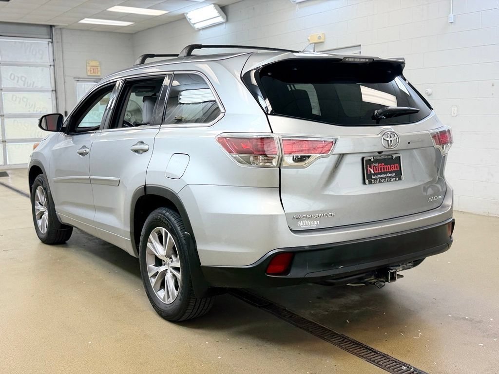 Used 2015 Toyota Highlander XLE AWD/4WD image 7