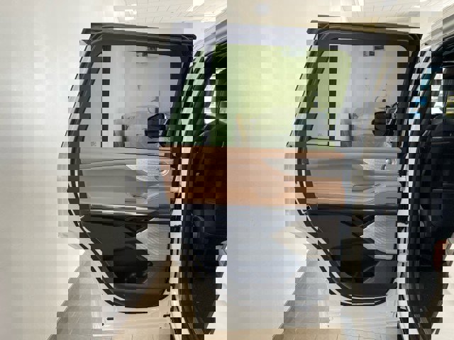 New 2025 Lincoln Navigator Black Label image 18