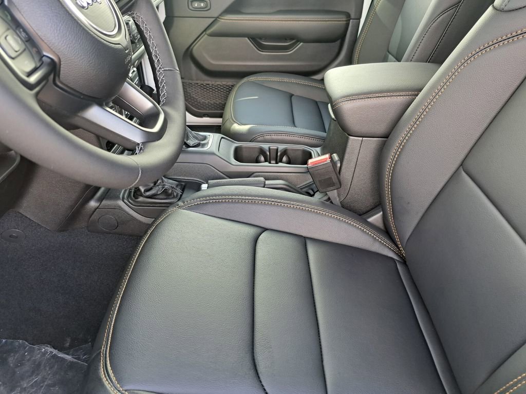 New 2026 Jeep Gladiator Sport AWD/4WD image 16
