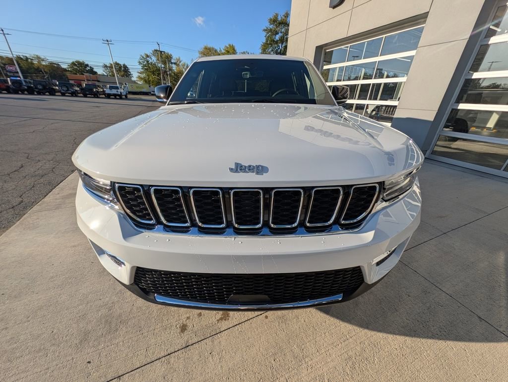New 2025 Jeep Grand Cherokee Limited image 9