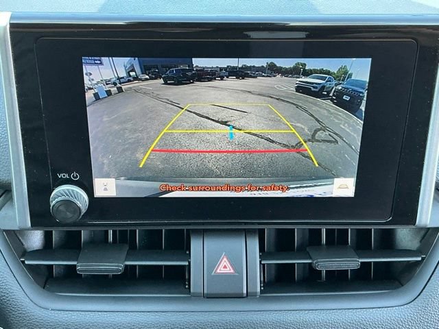 Used 2024 Toyota RAV4 XLE FWD image 23