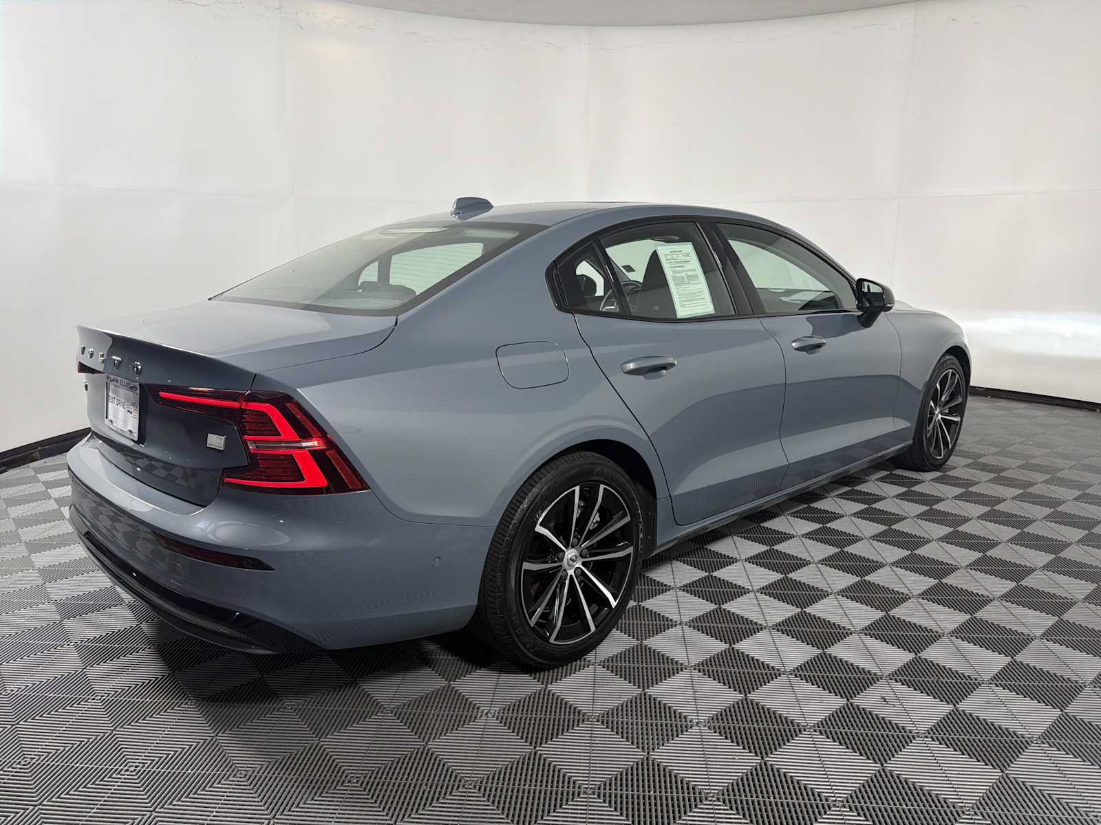 Used 2023 Volvo S60 T8 Plus AWD/4WD image 11