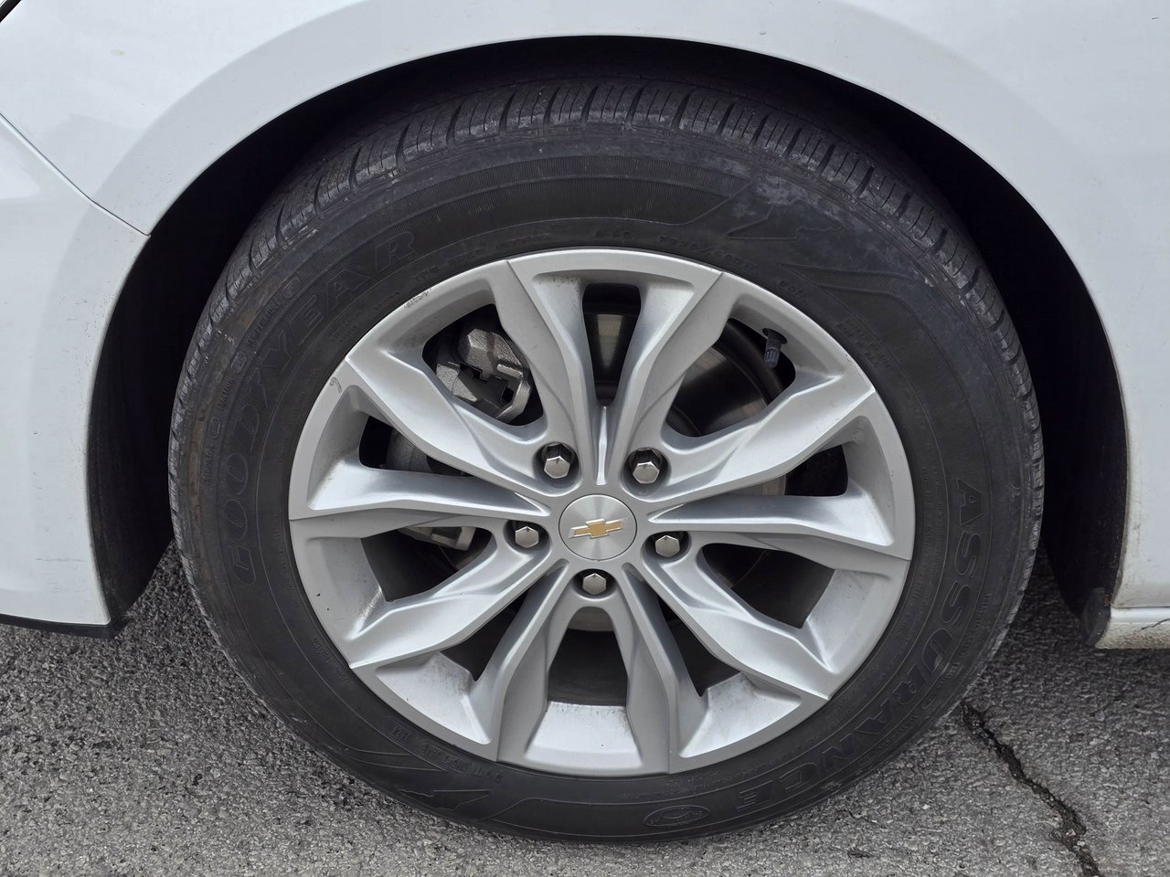 Used 2025 Chevrolet Malibu LT image 7