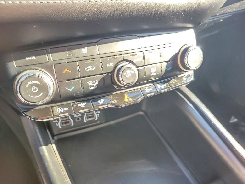 Used 2021 Dodge Durango SXT AWD/4WD image 15