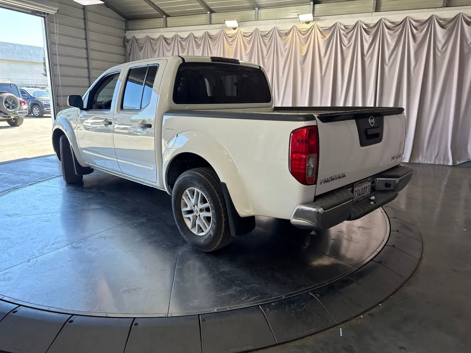 Used 2020 Nissan Frontier SV AWD/4WD image 7