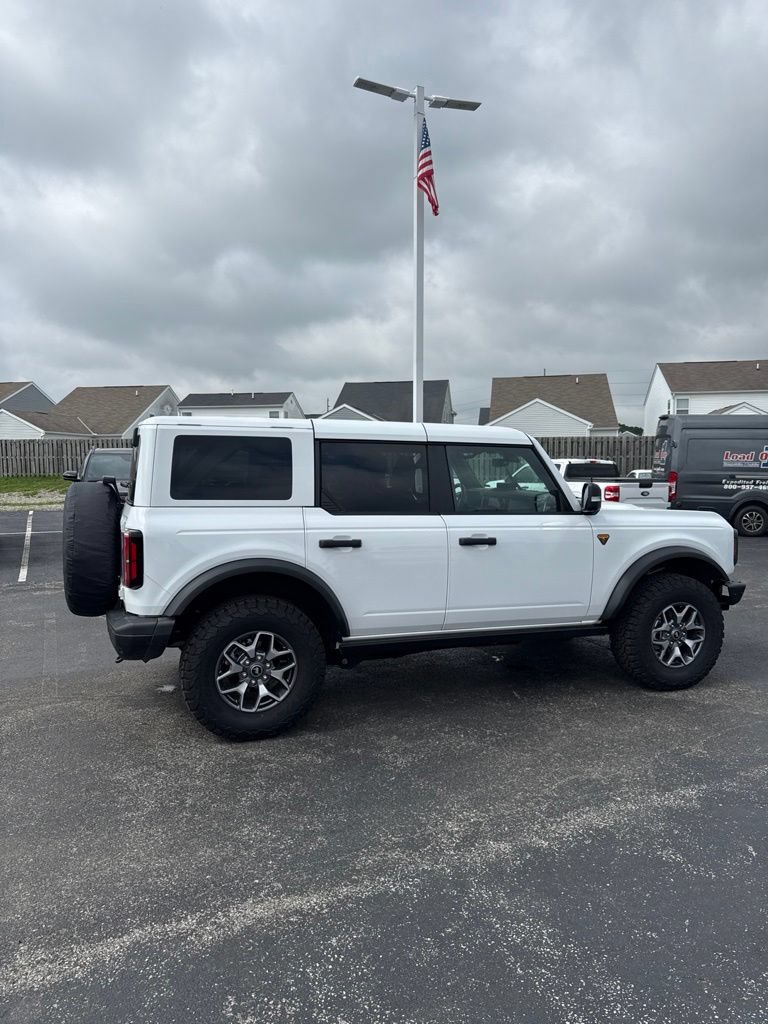 Used 2025 Ford Bronco Badlands AWD/4WD image 8