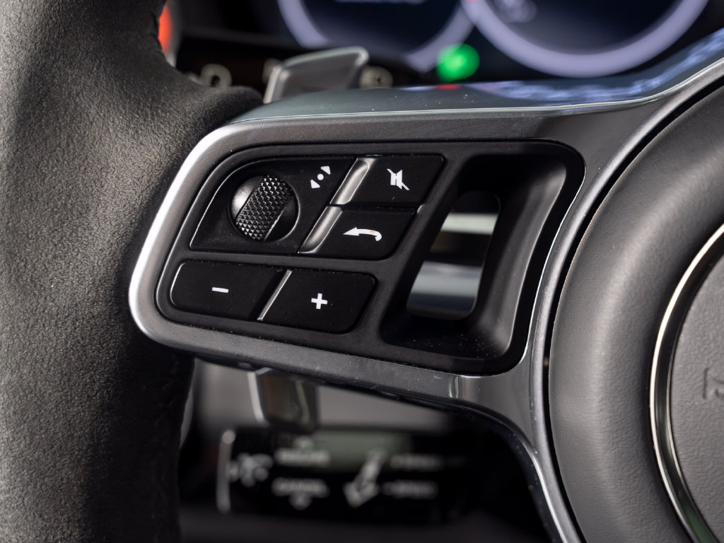 Certified 2020 Porsche Panamera GTS AWD/4WD image 25