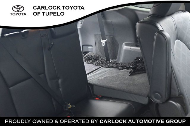 Used 2025 Toyota Highlander Platinum AWD/4WD image 45