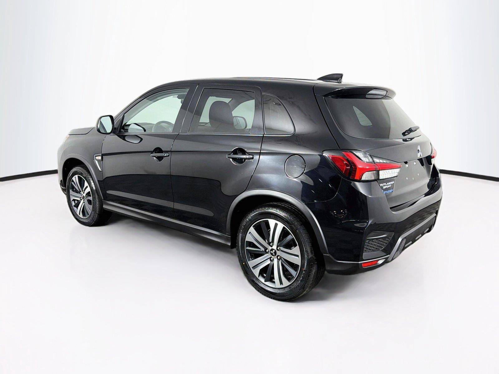Used 2022 Mitsubishi Outlander Sport ES AWD/4WD image 9