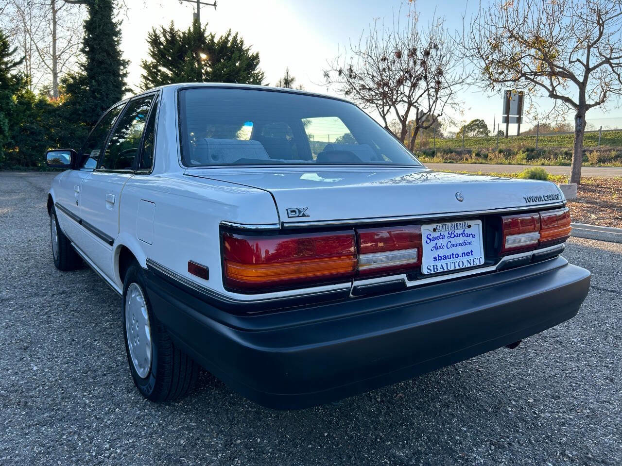 Used 1991 Toyota Camry Deluxe image 20