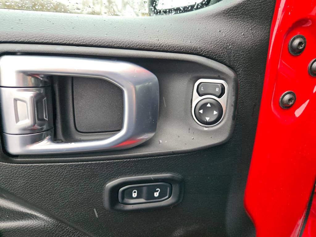 Used 2026 Jeep Gladiator Mojave AWD/4WD image 14
