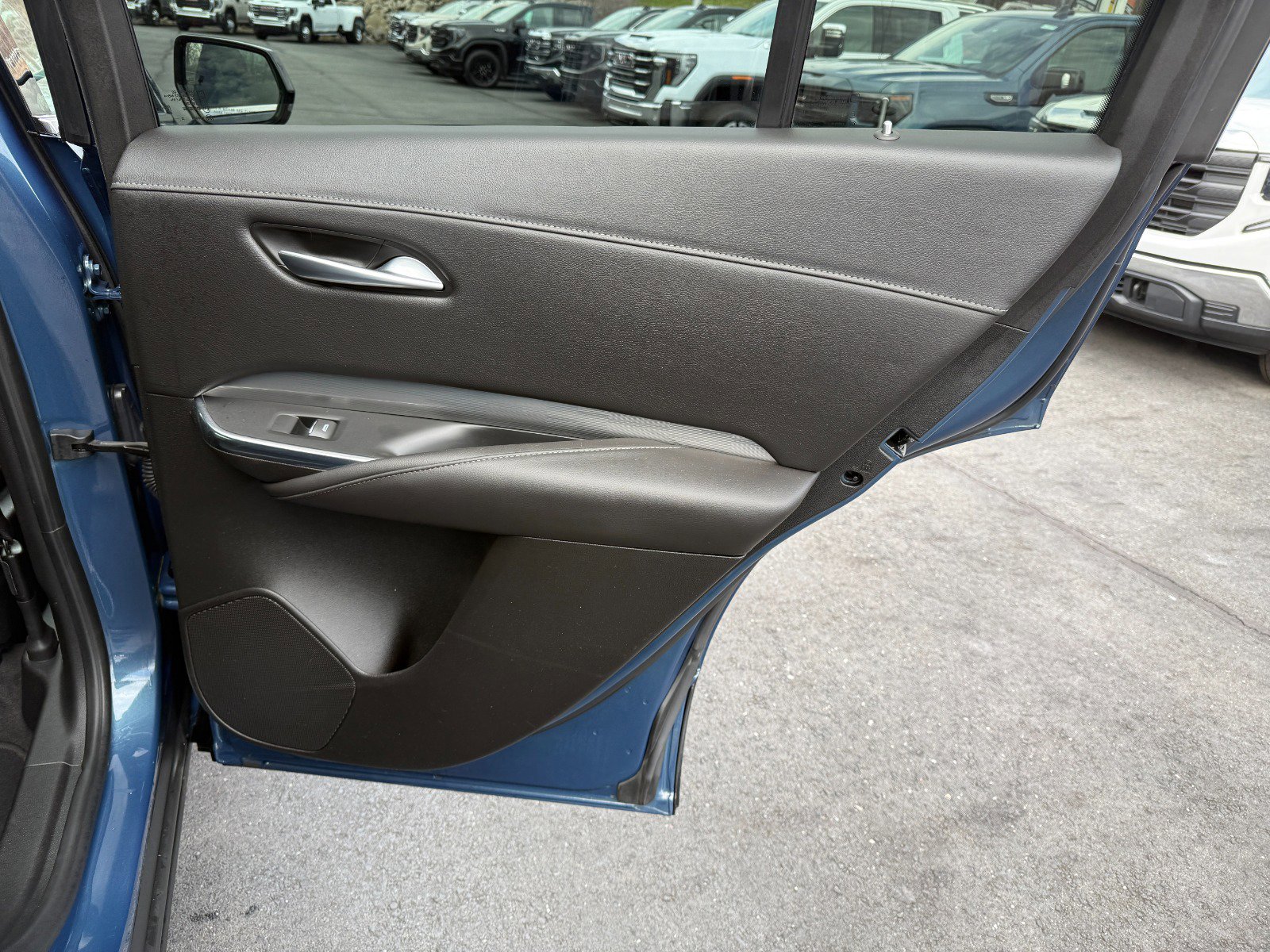 Used 2024 Cadillac XT4 Premium Luxury image 20
