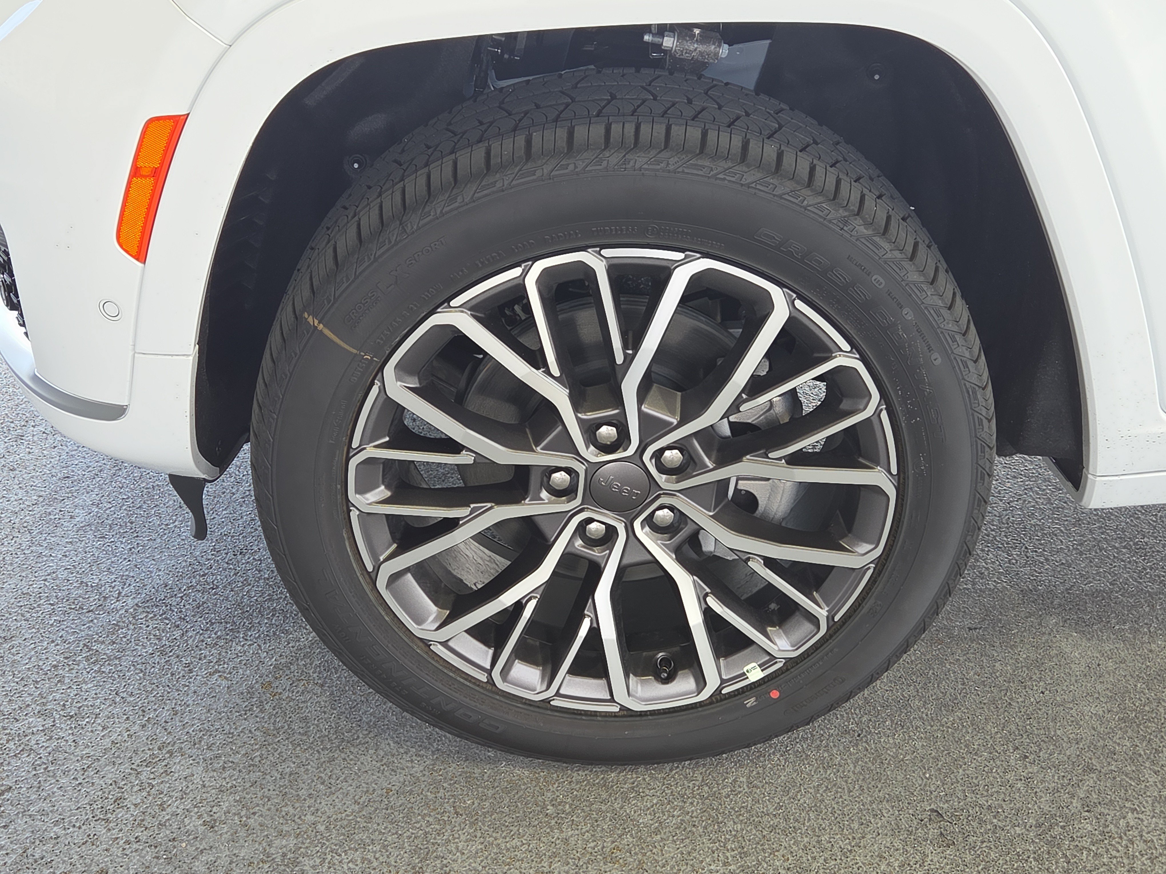 New 2025 Jeep Grand Cherokee L Summit AWD/4WD image 11