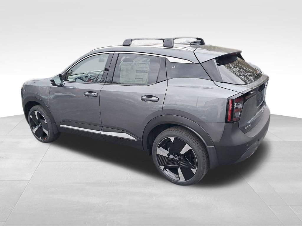 New 2026 Nissan Kicks SR w/ Cold Weather Package image 3