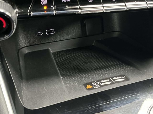 Used 2024 Chevrolet Traverse LT image 35