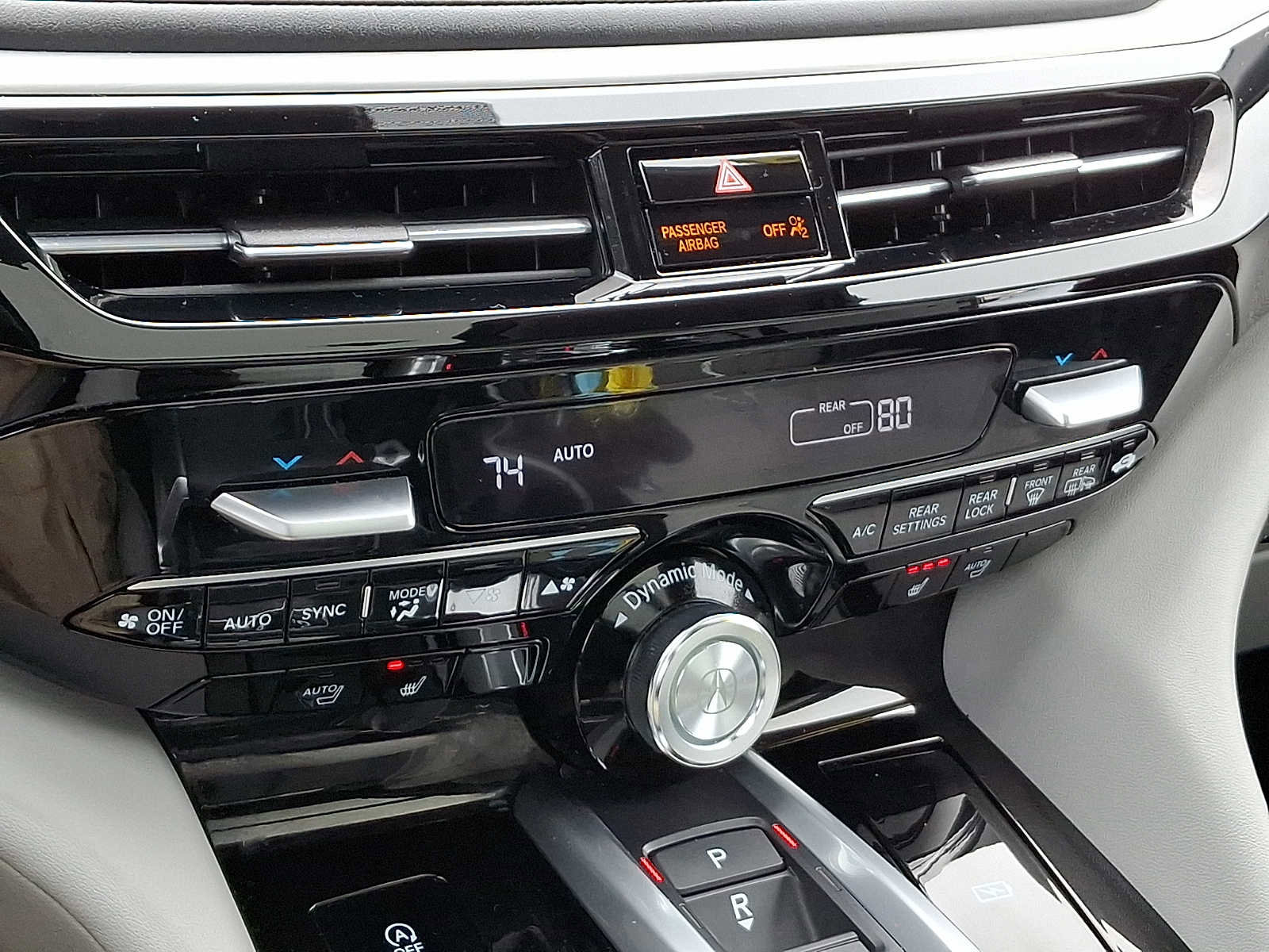 Used 2023 Acura MDX SH-AWD w/ Technology Package image 17