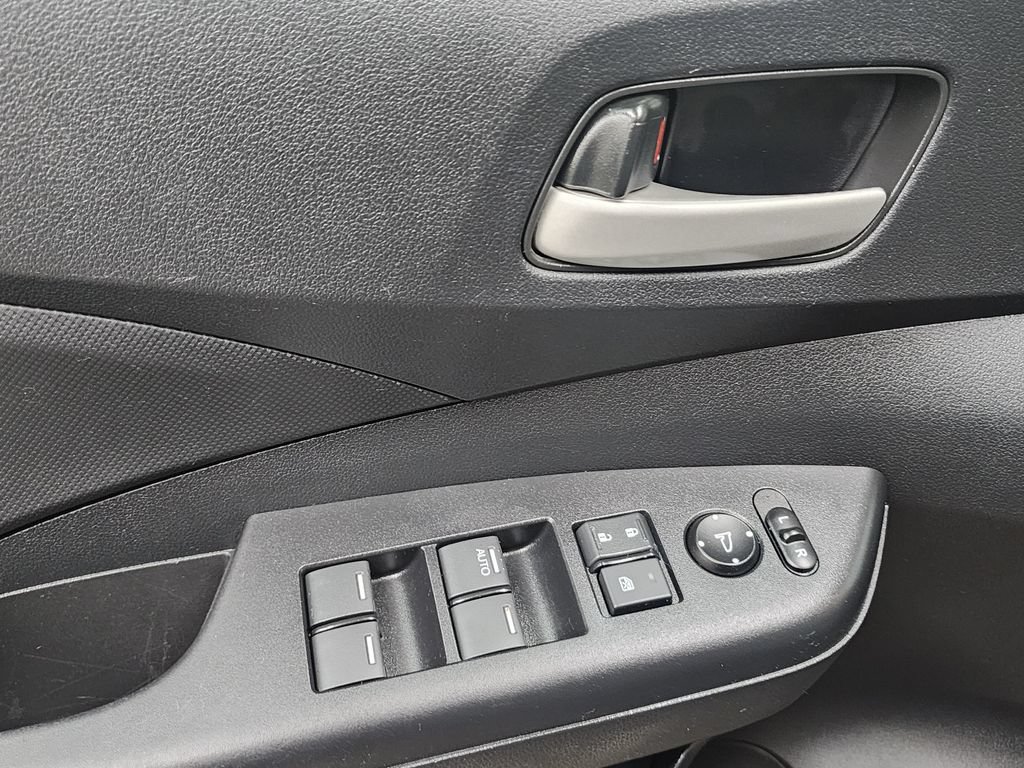 Used 2016 Honda CR-V LX image 10