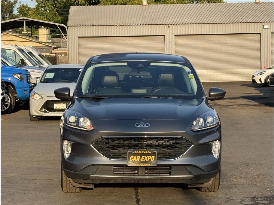 Used 2022 Ford Escape SEL video 2