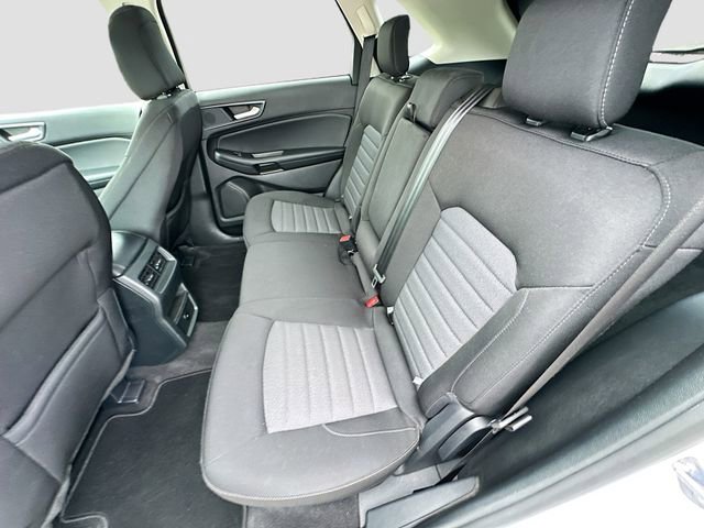 Used 2024 Ford Edge SE w/ Black Appearance Package image 22