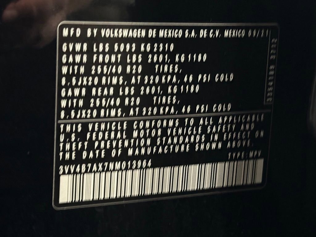 Used 2022 Volkswagen Tiguan SEL R-Line AWD/4WD image 35